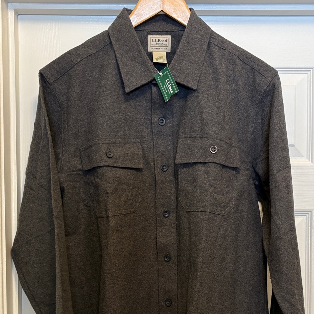 L.L. Bean Men's Chamois Shirt Slightly Fitted - Picture 5 of 8